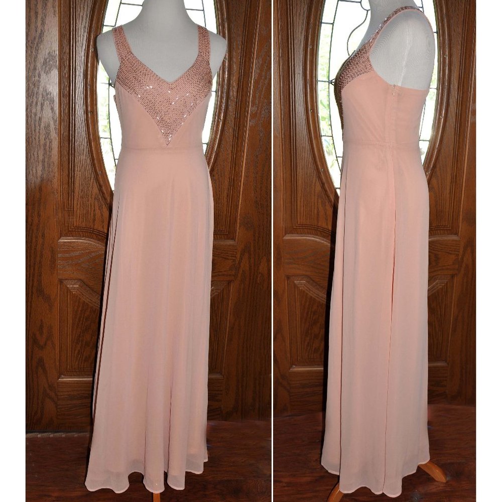 Forever 21 Pastel Peach V-Neck Beaded Formal Evening Gown Size 2